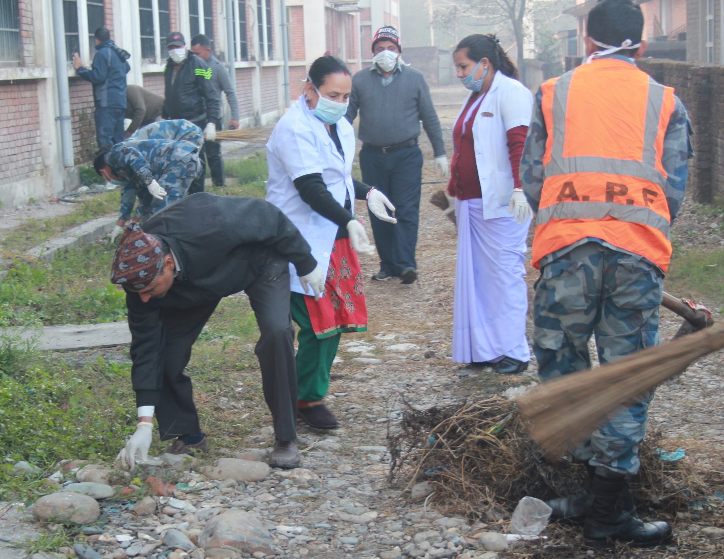 भरतपुर अस्पतालमा सशस्त्रद्वारा सरसफाई Hospital 3